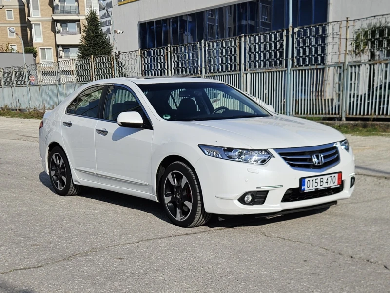 Honda Accord 2.4i-VTEC Facelift Navi * TUV 11.2026, снимка 3 - Автомобили и джипове - 52802796