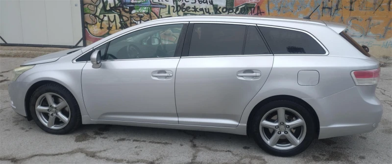 Toyota Avensis, снимка 2 - Автомобили и джипове - 53223196