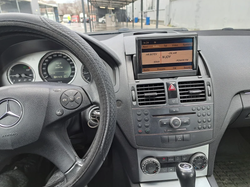 Mercedes-Benz C 220, снимка 9 - Автомобили и джипове - 53587831