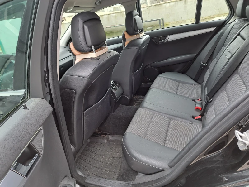 Mercedes-Benz C 220, снимка 7 - Автомобили и джипове - 53587831