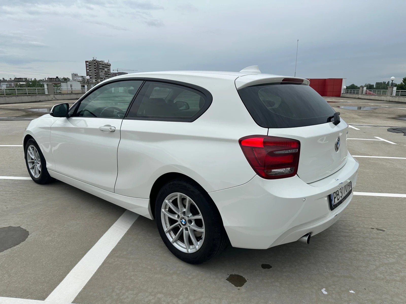 BMW 118  - изображение 10