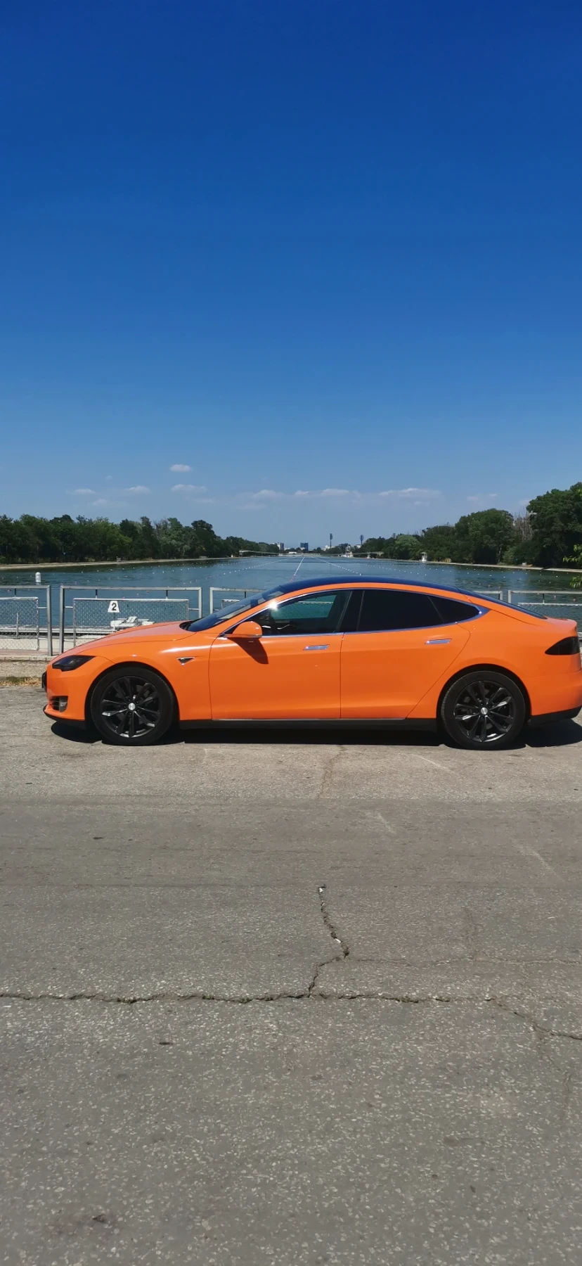 Tesla Model S  - изображение 2