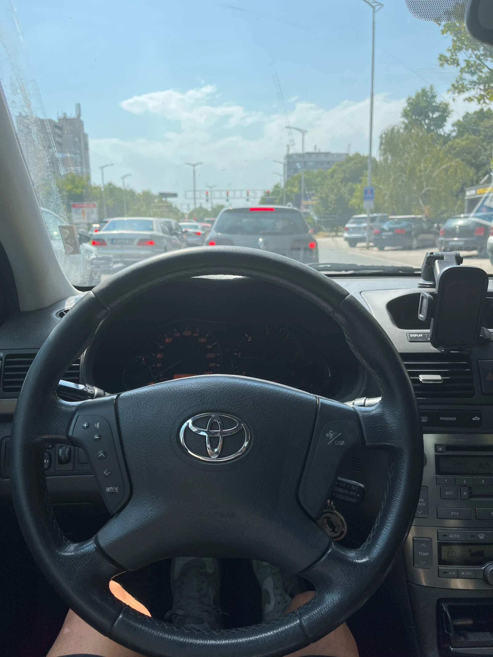 Toyota Avensis  - изображение 4