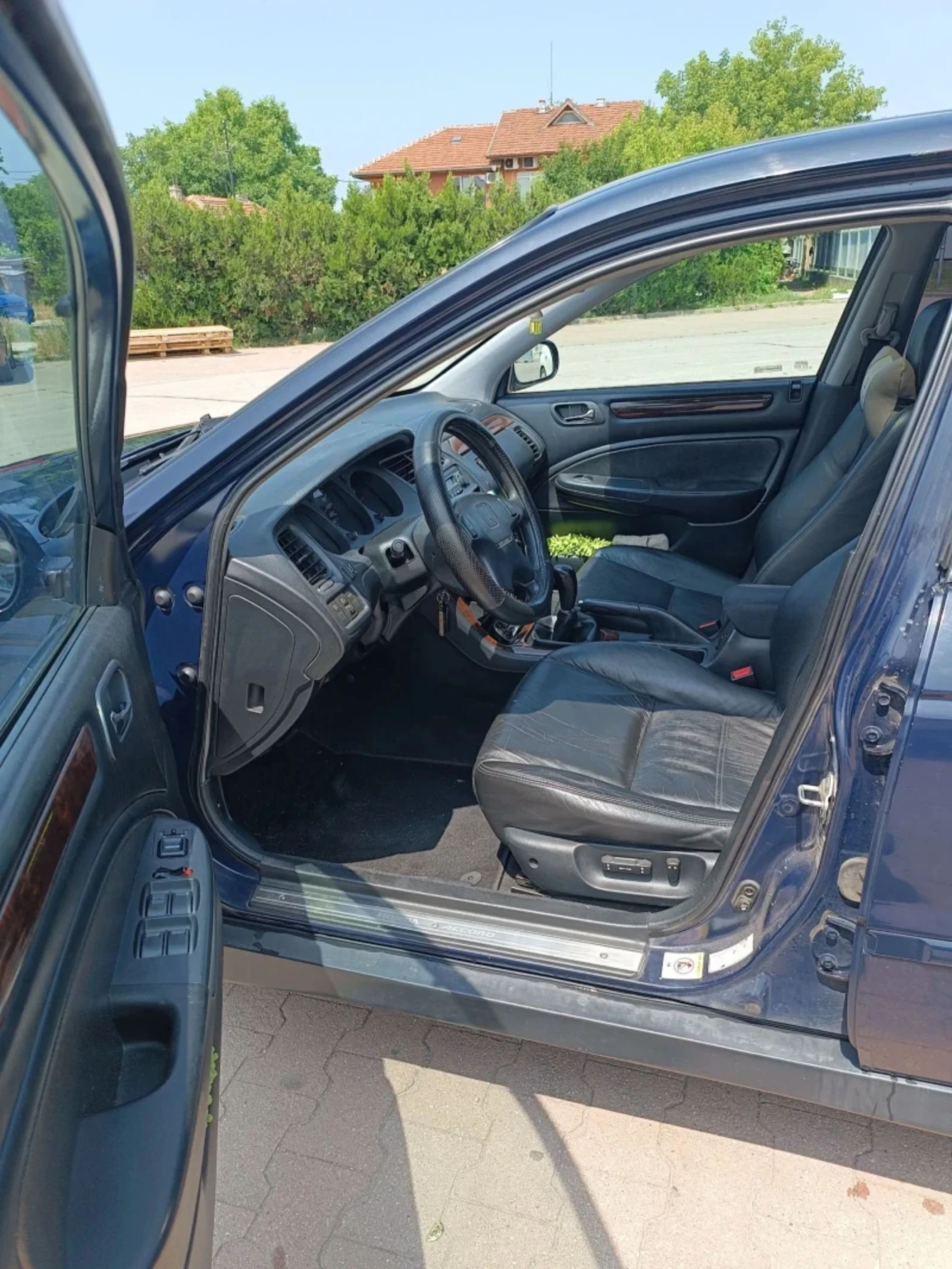 Honda Accord 2.0 iES - изображение 9