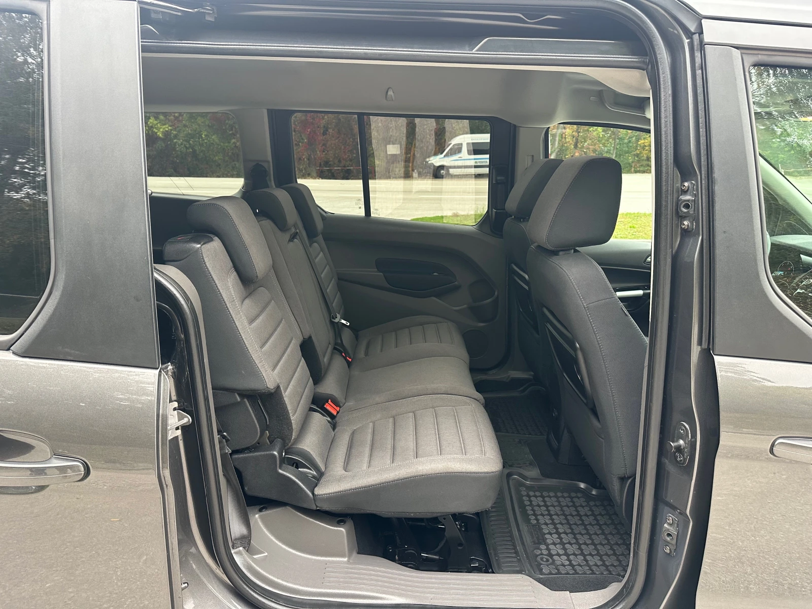 Ford Tourneo Connect Grand* 1.5D* Automatic* KeyLess Go* Navi* 6+ 1 | Mobile.bg   14