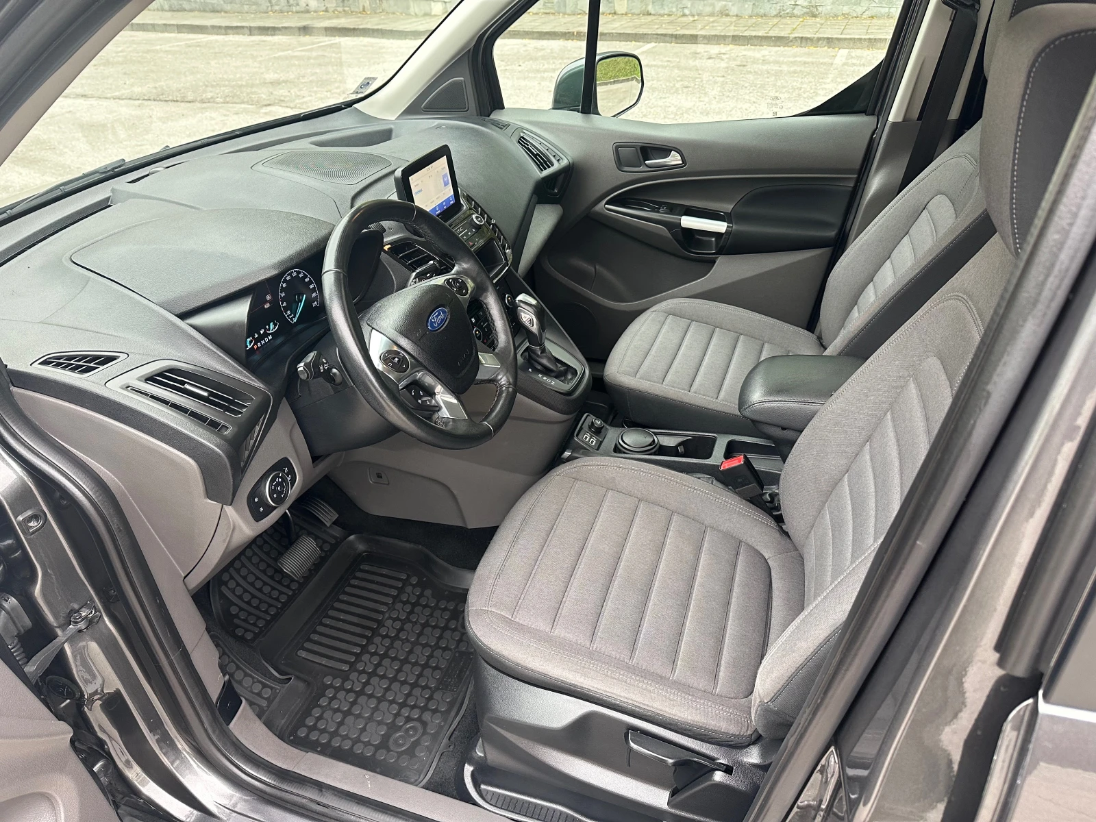 Ford Tourneo Connect Grand* 1.5D* Automatic* KeyLess Go* Navi* 6+ 1 - изображение 10