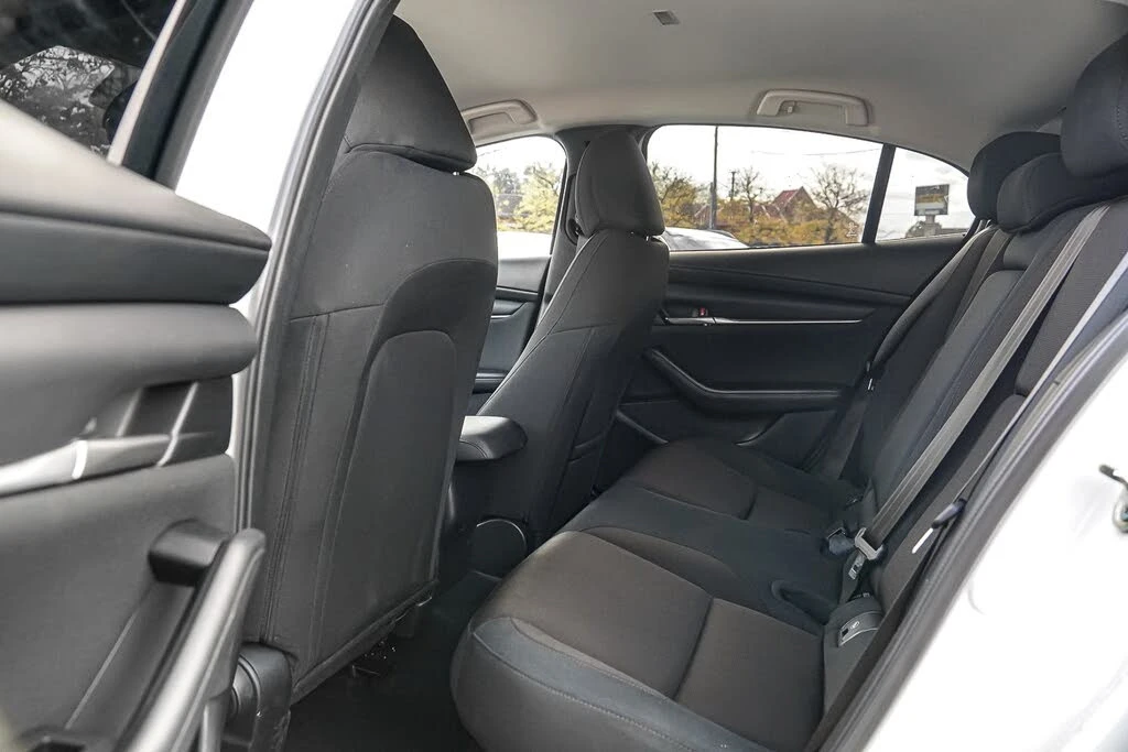 Mazda 3 GS * CARFAX * АвтоКредит* (ЦЕНА ДО БГ) - изображение 8