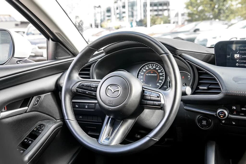 Mazda 3 GS * CARFAX * АвтоКредит* (ЦЕНА ДО БГ) - изображение 10