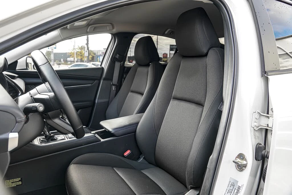 Mazda 3 GS * CARFAX * АвтоКредит* (ЦЕНА ДО БГ) - изображение 7