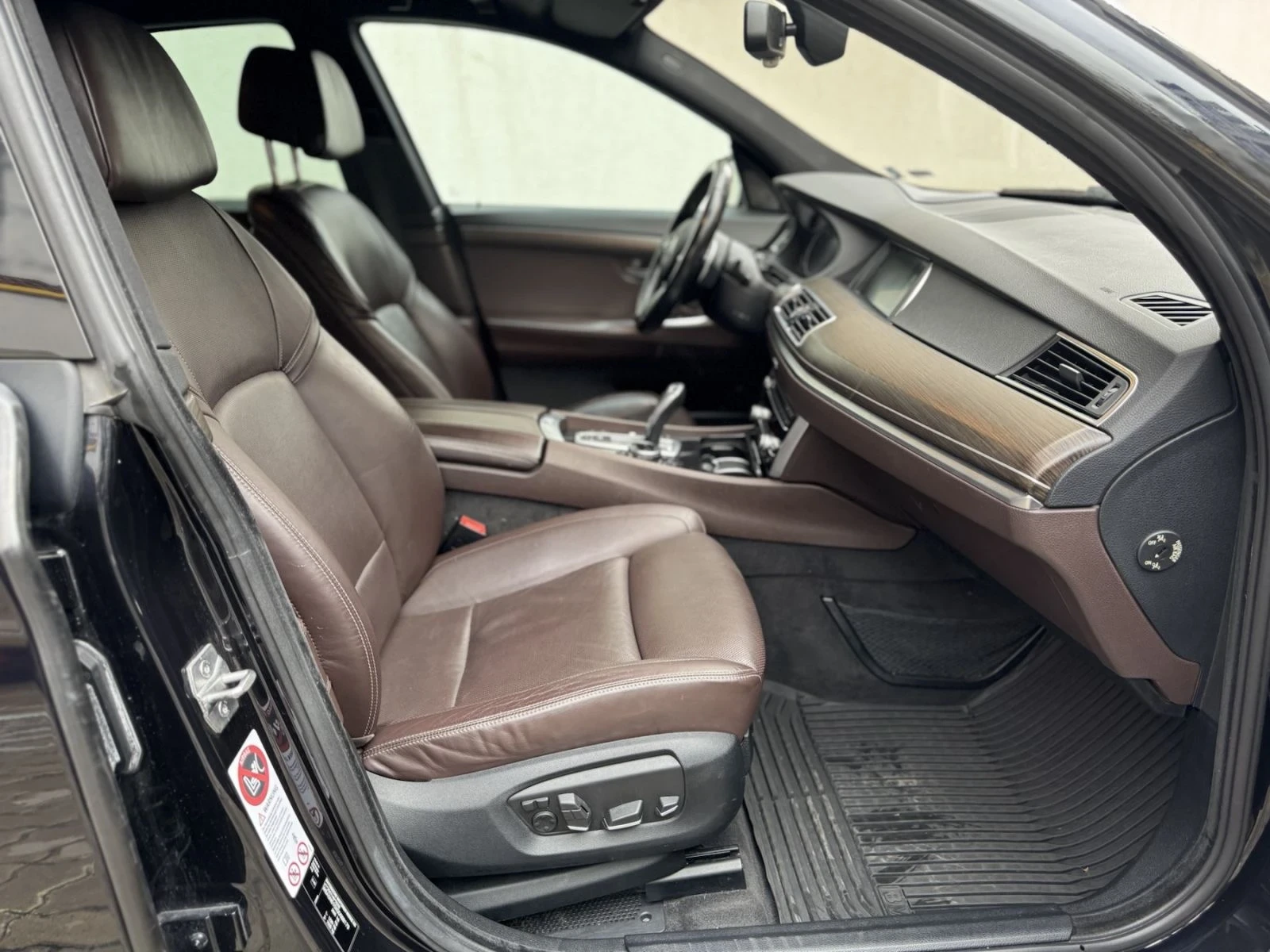 BMW 5 Gran Turismo 530D xDrive - изображение 5