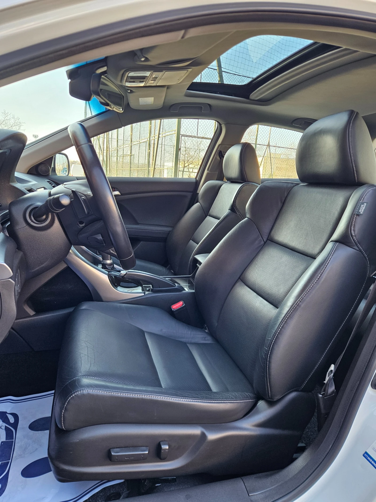 Honda Accord 2.4i-VTEC Facelift Navi * TUV 11.2026 | Mobile.bg � ����������� 9