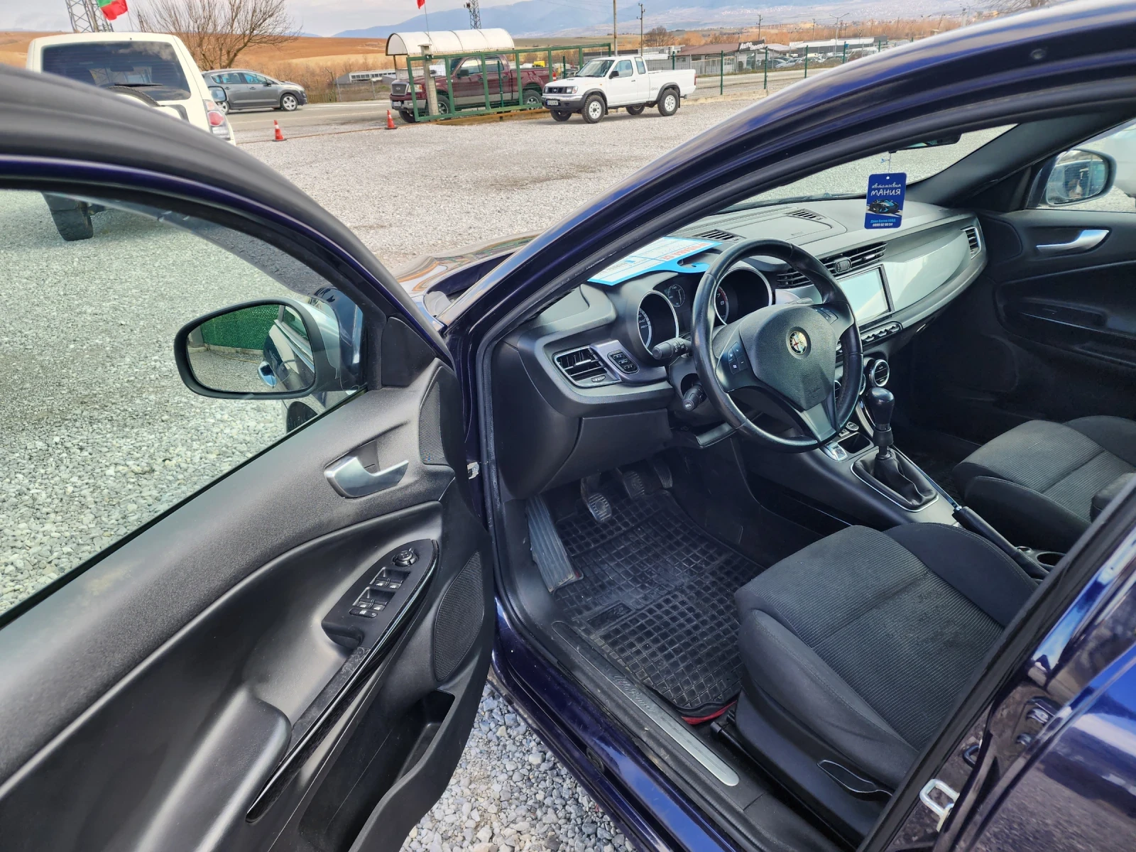 Alfa Romeo Giulietta  1.4 Turbo (120 к.с.) -ГАЗ-Навигация-Топ състояние, снимка 8 - Автомобили и джипове - 53759859