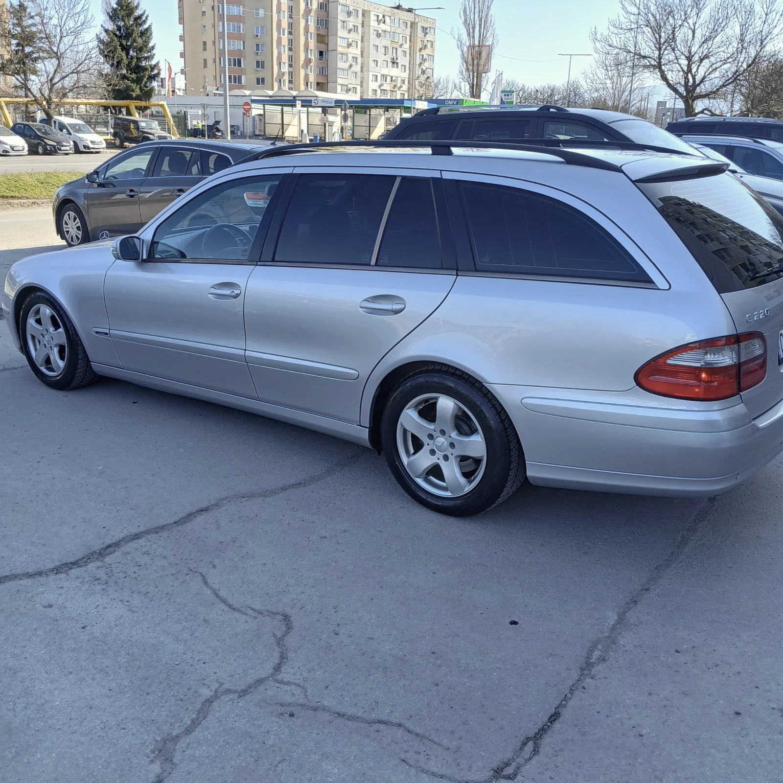 Mercedes-Benz E 220 АВТОМАТИК , снимка 5 - Автомобили и джипове - 53887574