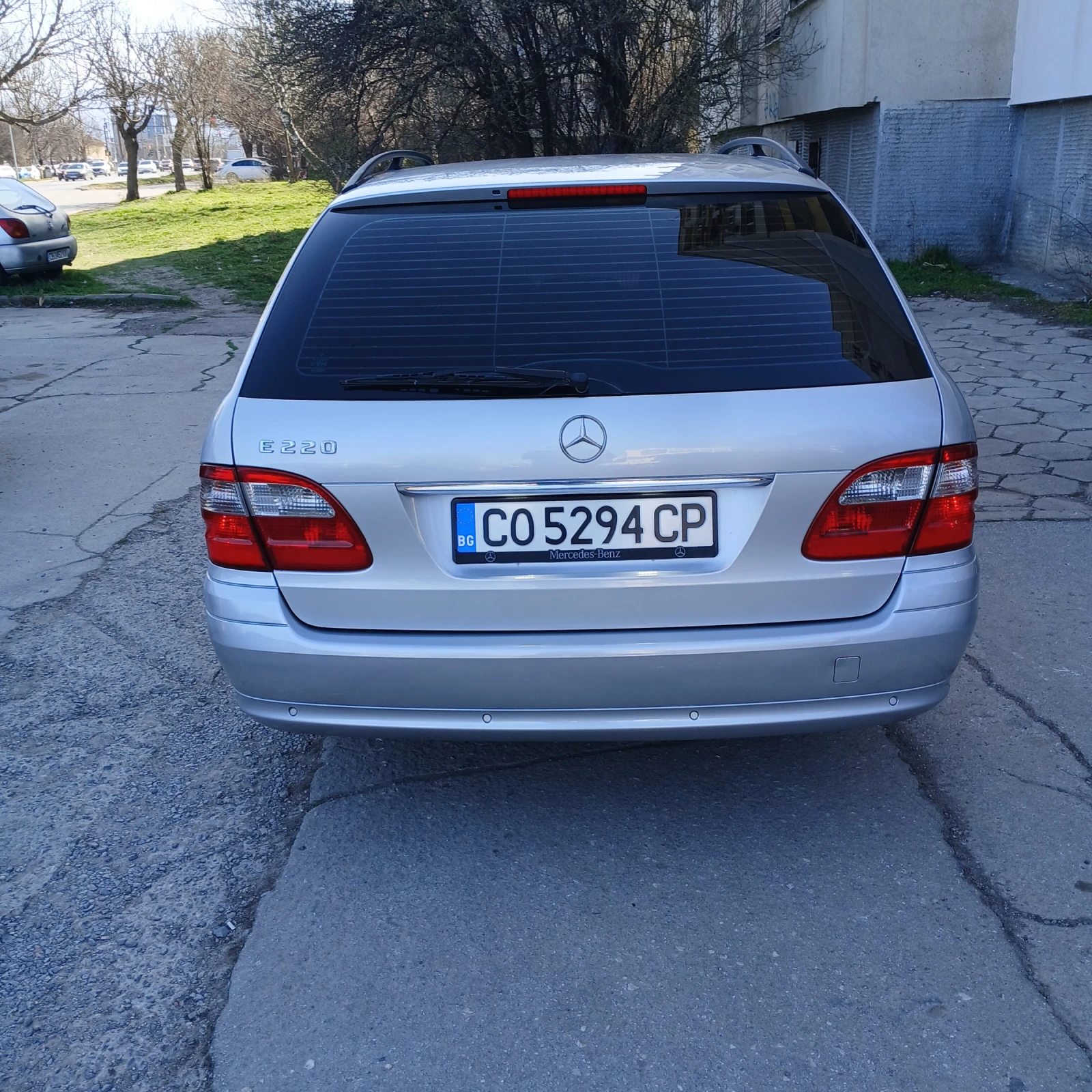 Mercedes-Benz E 220 АВТОМАТИК , снимка 8 - Автомобили и джипове - 53887574