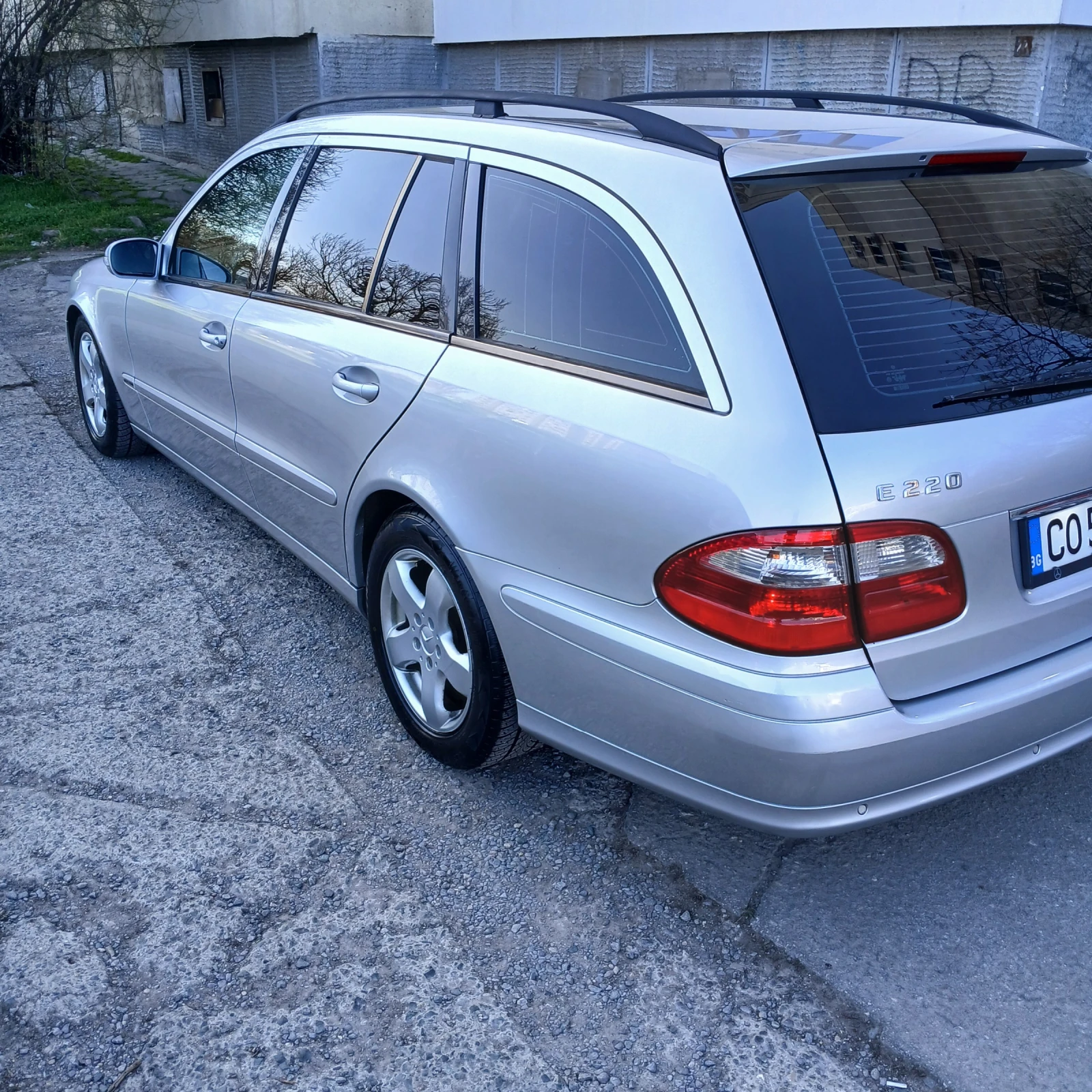 Mercedes-Benz E 220 АВТОМАТИК , снимка 6 - Автомобили и джипове - 53887574