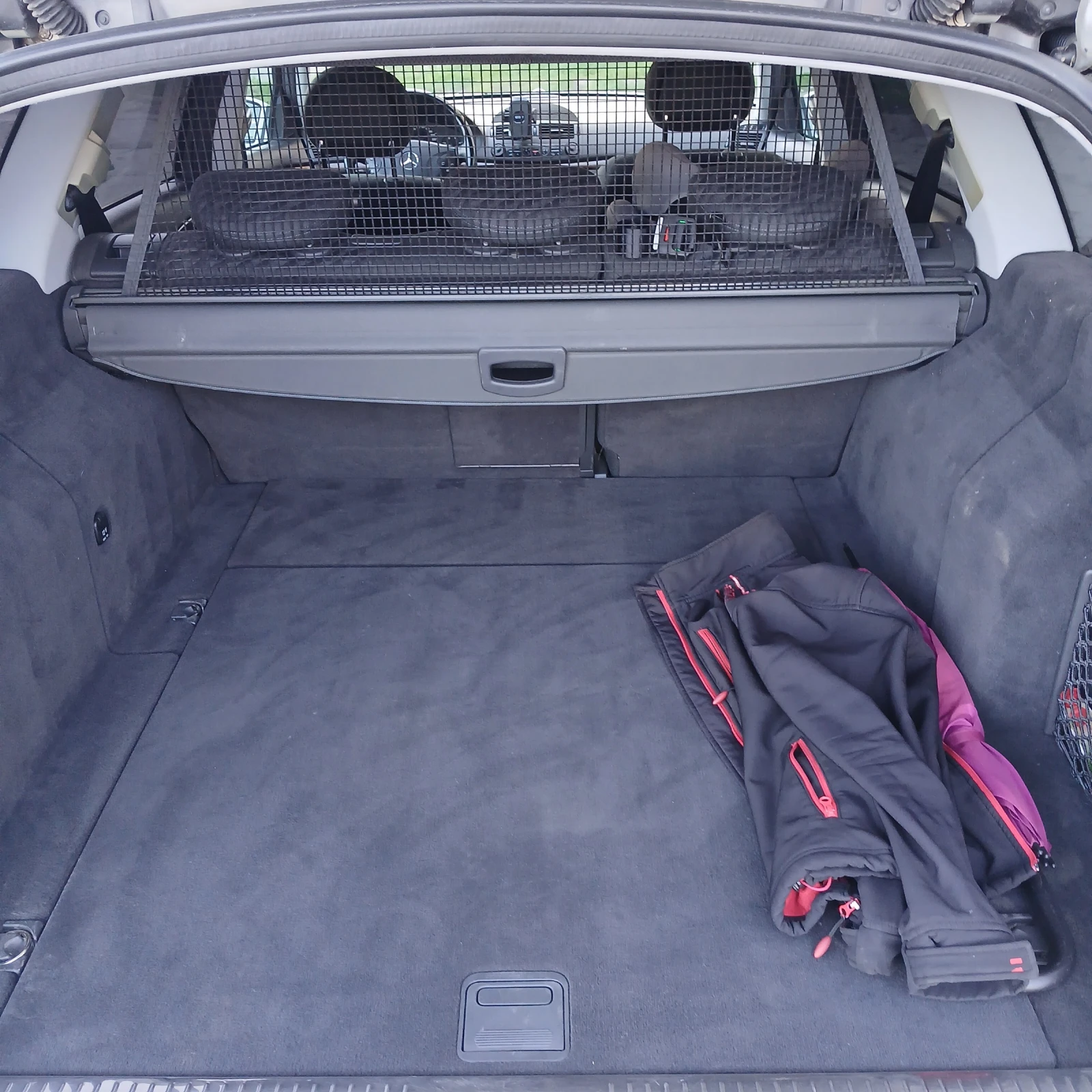 Mercedes-Benz E 220 АВТОМАТИК , снимка 16 - Автомобили и джипове - 53887574