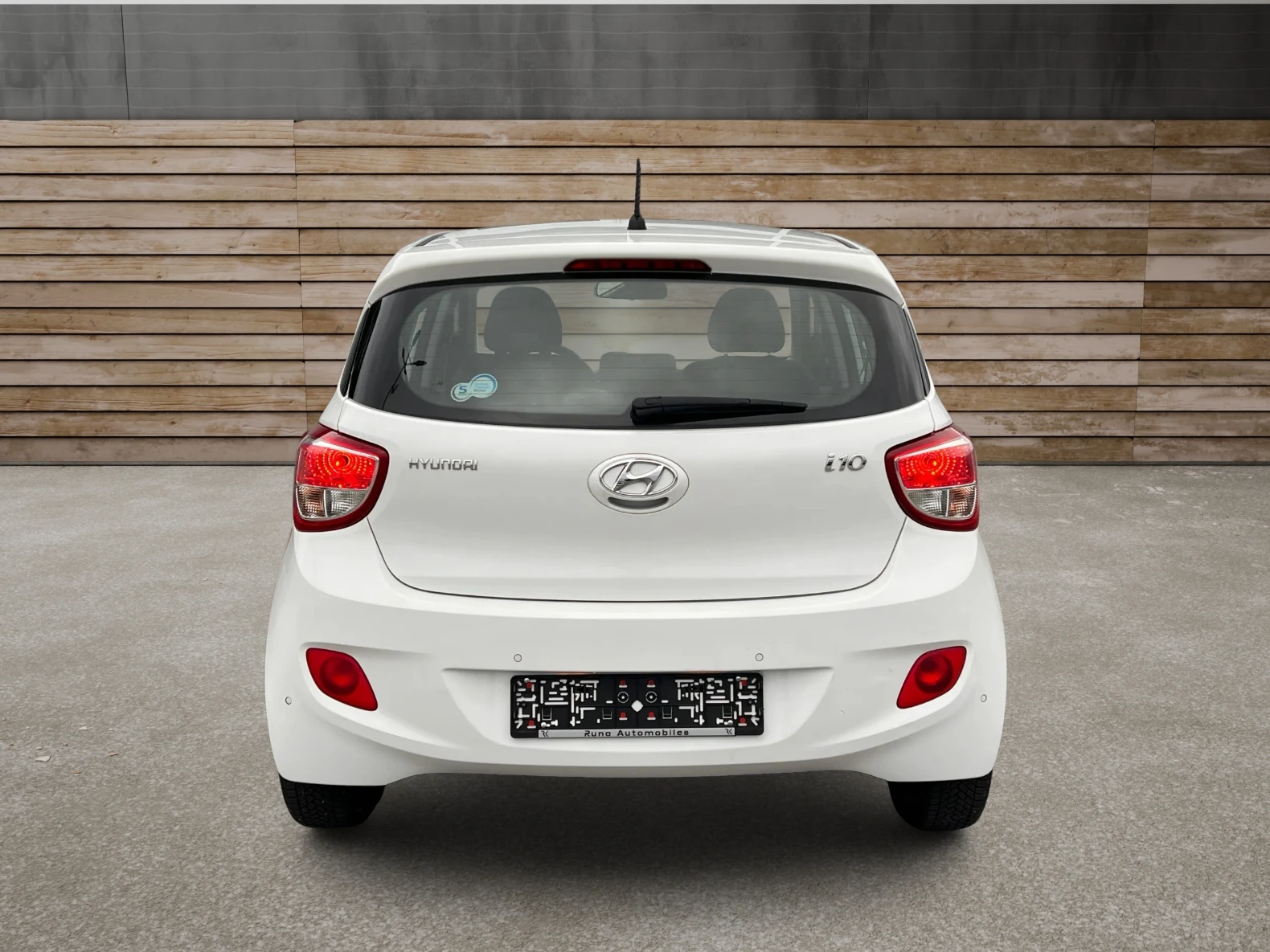 Hyundai I10 1.0i EURO5 НАПЪЛНО ОБСЛУЖЕН, снимка 5 - Автомобили и джипове - 54045503