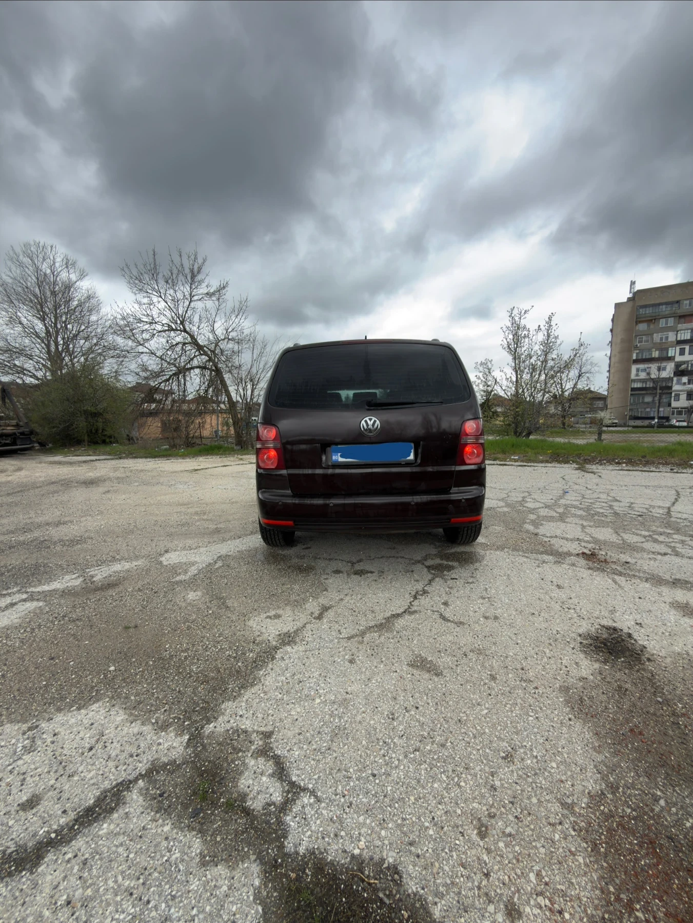 VW Touran, снимка 5 - Автомобили и джипове - 54083604