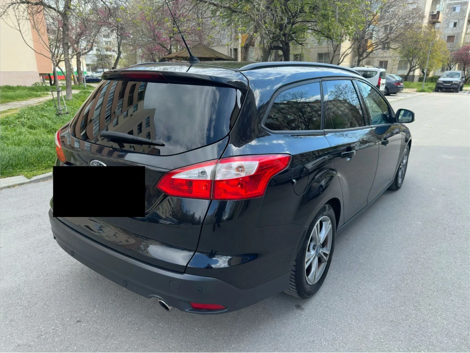 Ford Focus 2.0TDCI 140к.с./Парктроник/Авт.Паркиране/Клима, снимка 6 - Автомобили и джипове - 54169317