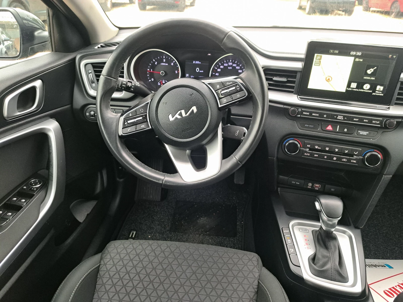 Kia Ceed 1.6grdi/140000 км, снимка 7 - Автомобили и джипове - 54370904
