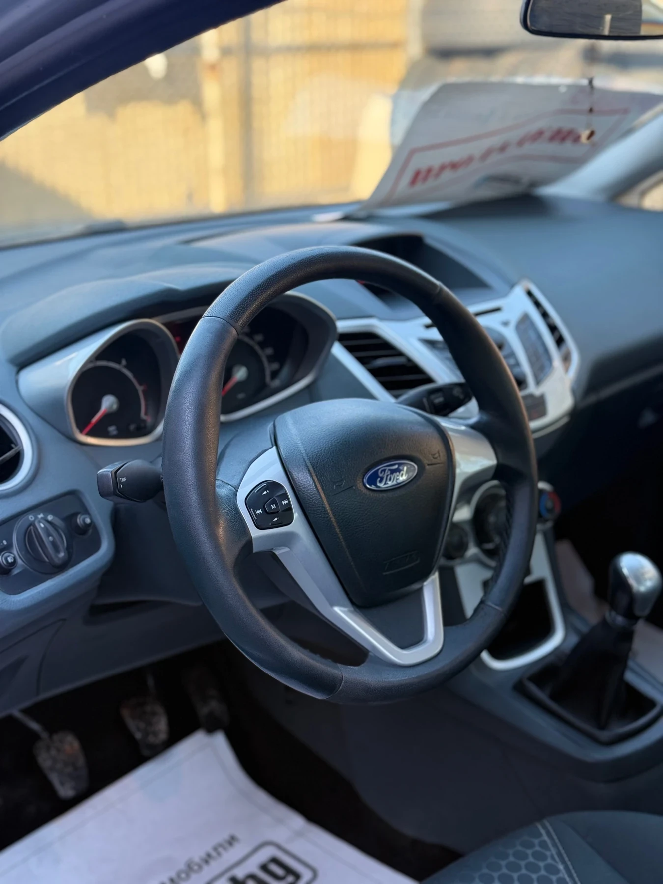 Ford Fiesta 1.6TDCi, снимка 6 - Автомобили и джипове - 54442780