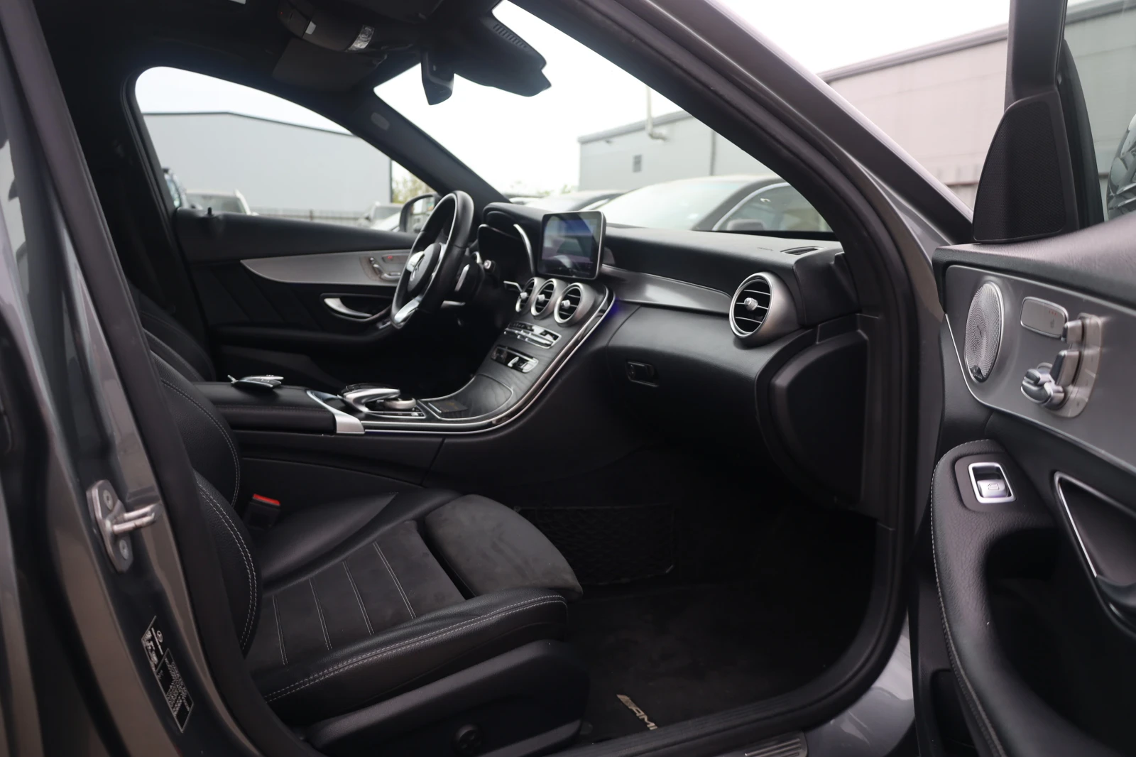 Mercedes-Benz C 220 d AMG 360 Digital PANO BURM ILS KeyGO Memory iCar | Mobile.bg � ����������� 7