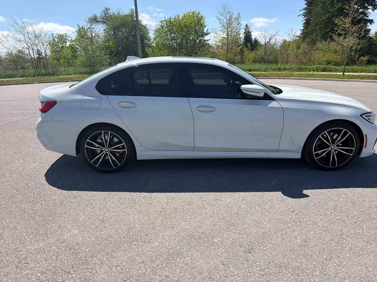 BMW 330 * xDrive * КАМЕРА* ПОДГРЕВ* ПАНОРАМА* , снимка 4 - Автомобили и джипове - 54759509