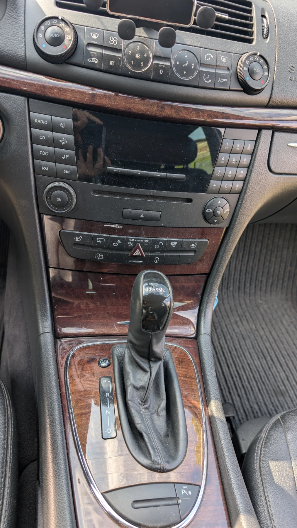Mercedes-Benz E 220 E220, снимка 11 - Автомобили и джипове - 54993987