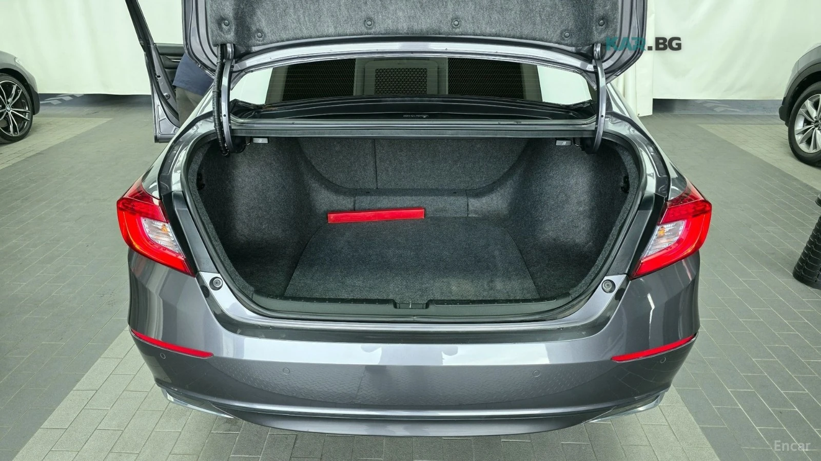 Honda Accord * Hybrid* KEYLESS* Camera* , снимка 17 - Автомобили и джипове - 55036628