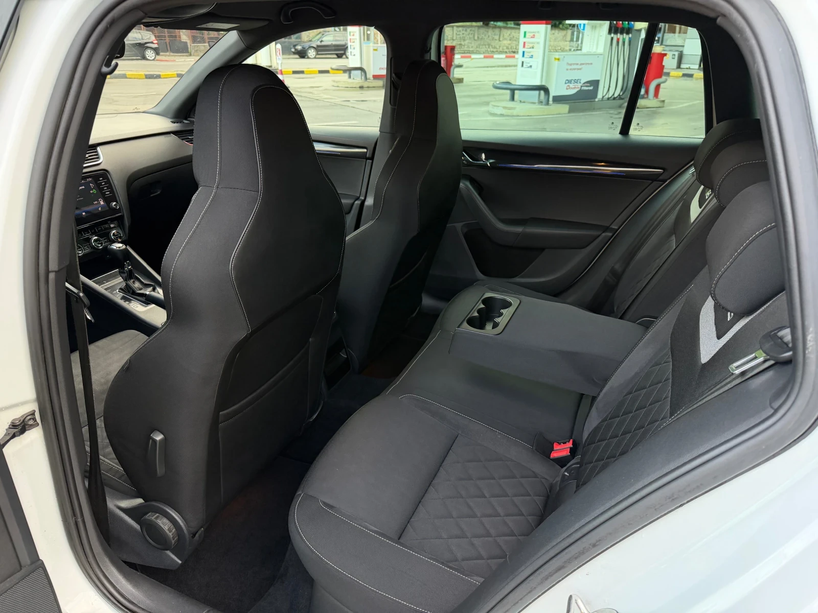 Skoda Octavia VRS, снимка 12 - Автомобили и джипове - 55276622