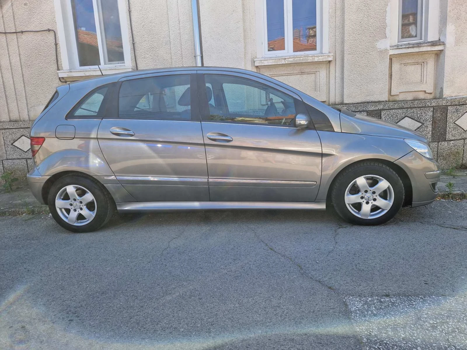 Mercedes-Benz B 200, снимка 11 - Автомобили и джипове - 55384461