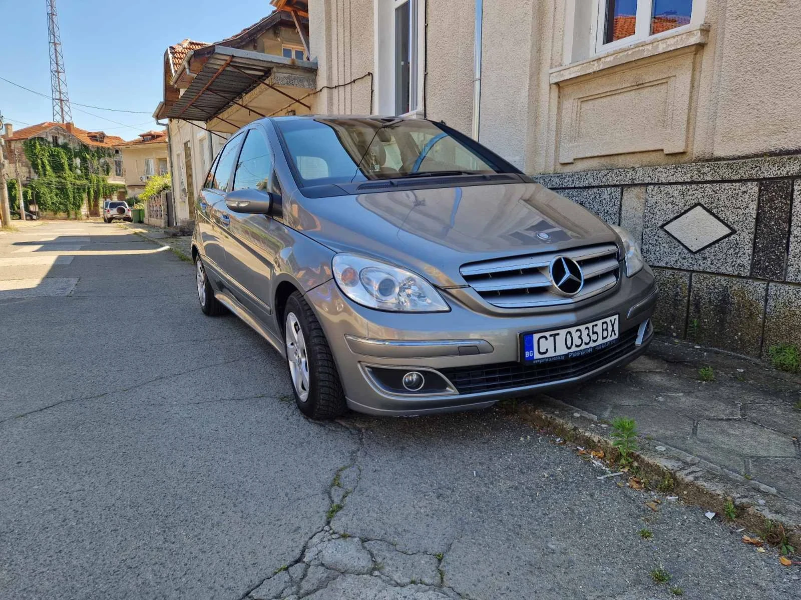 Mercedes-Benz B 200