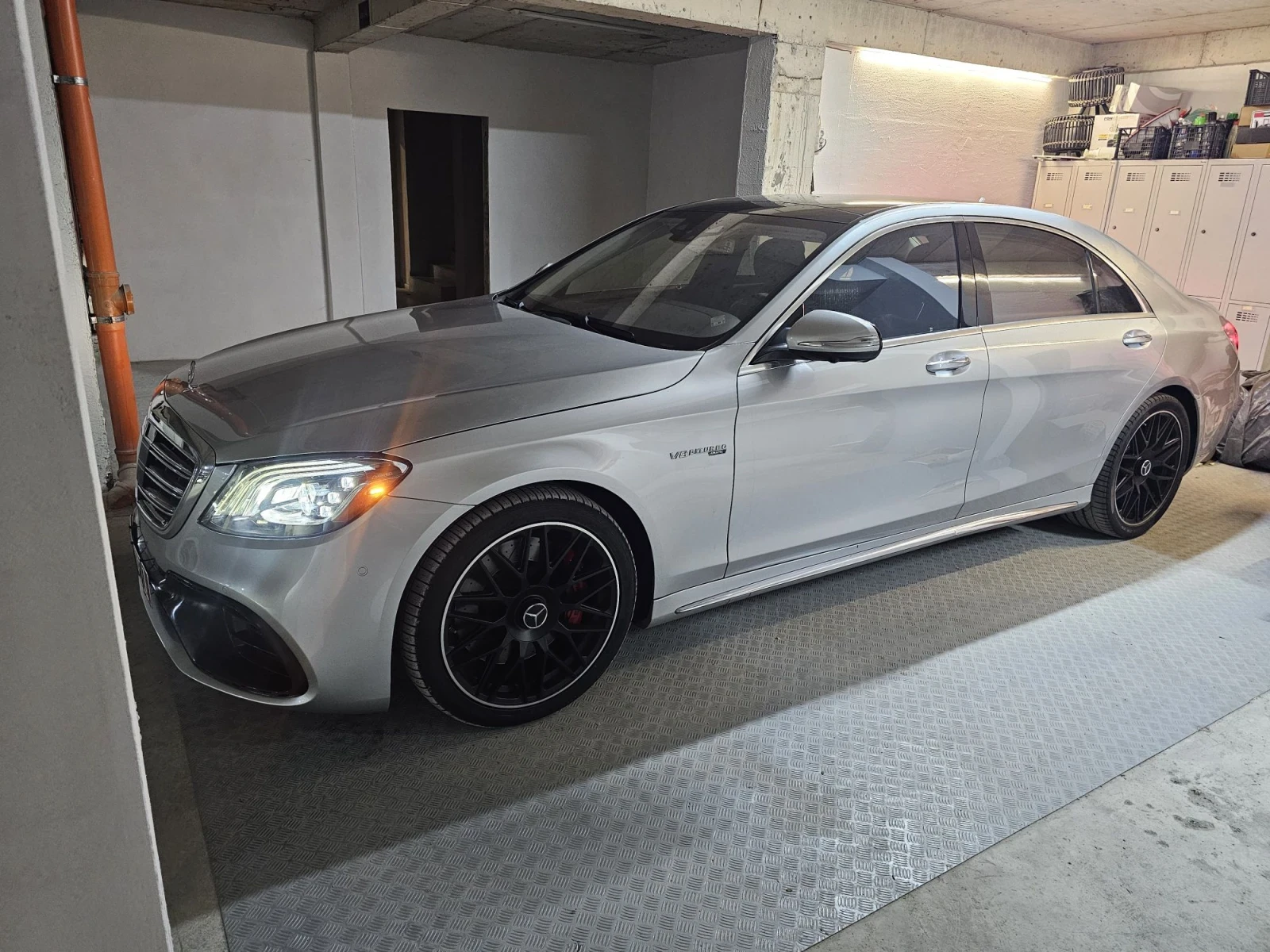 Mercedes-Benz S 63 AMG 80000км!