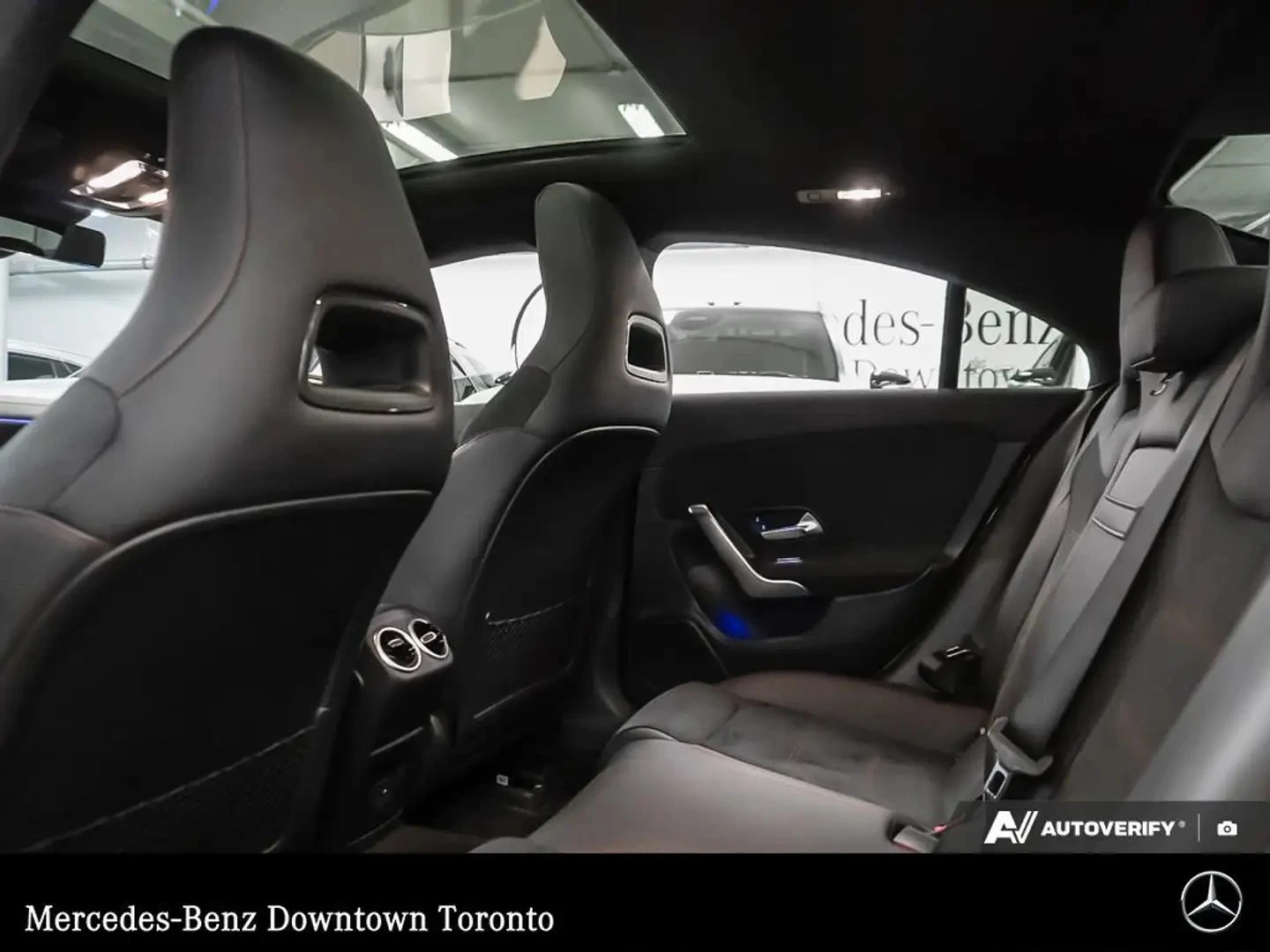 Mercedes-Benz CLA 250 4MATIC/360CAMERA/SUNROOF/NIGHT-PKG, снимка 17 - Автомобили и джипове - 55407862
