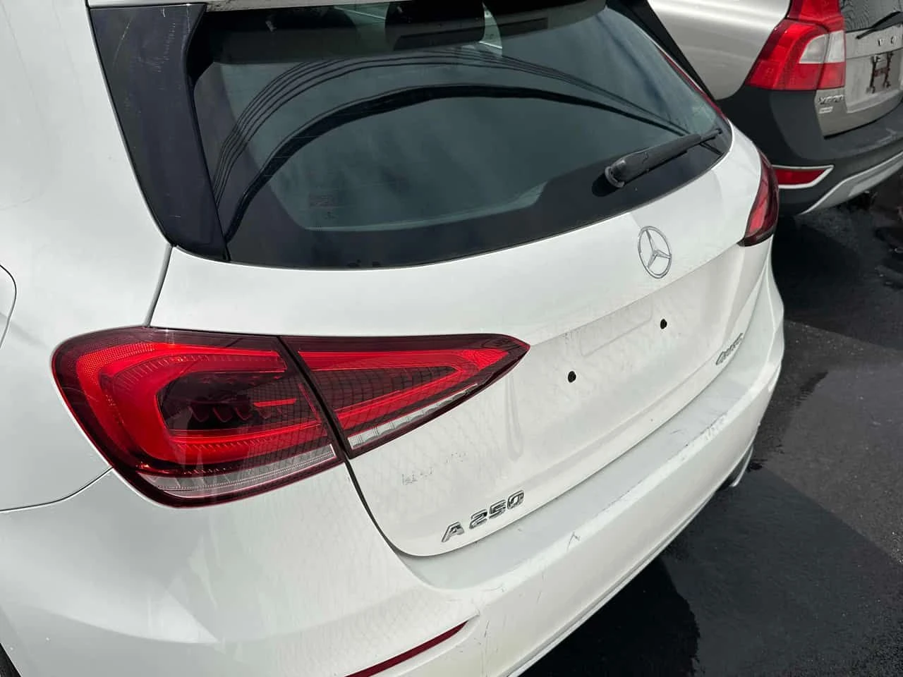 Mercedes-Benz A 250 4MATIC* DISTRONIC* ПОДГРЕВ* АВТОКРЕДИТ* , снимка 4 - Автомобили и джипове - 55539400