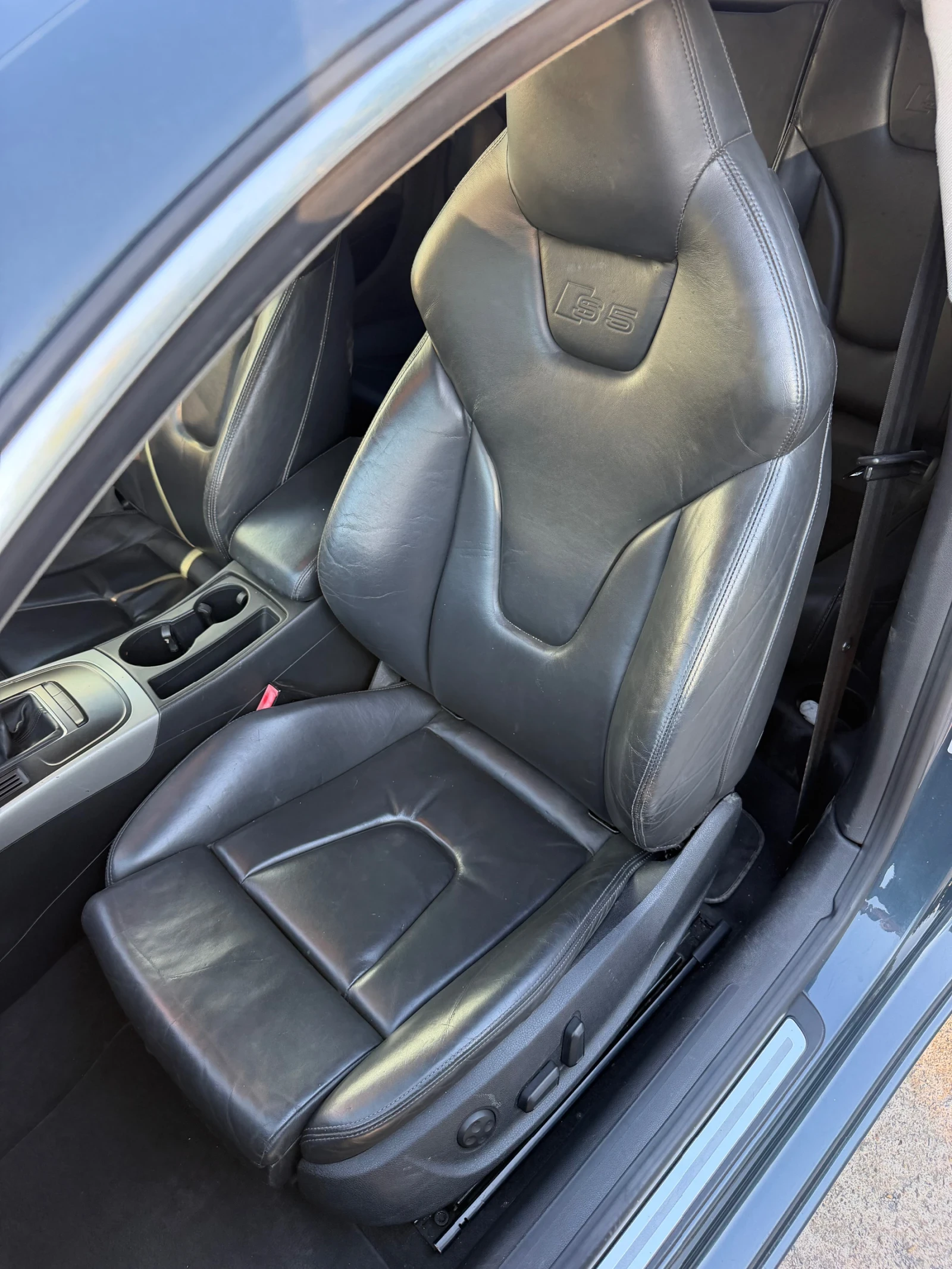Audi A5 2.0tdi, снимка 7 - Автомобили и джипове - 55838645