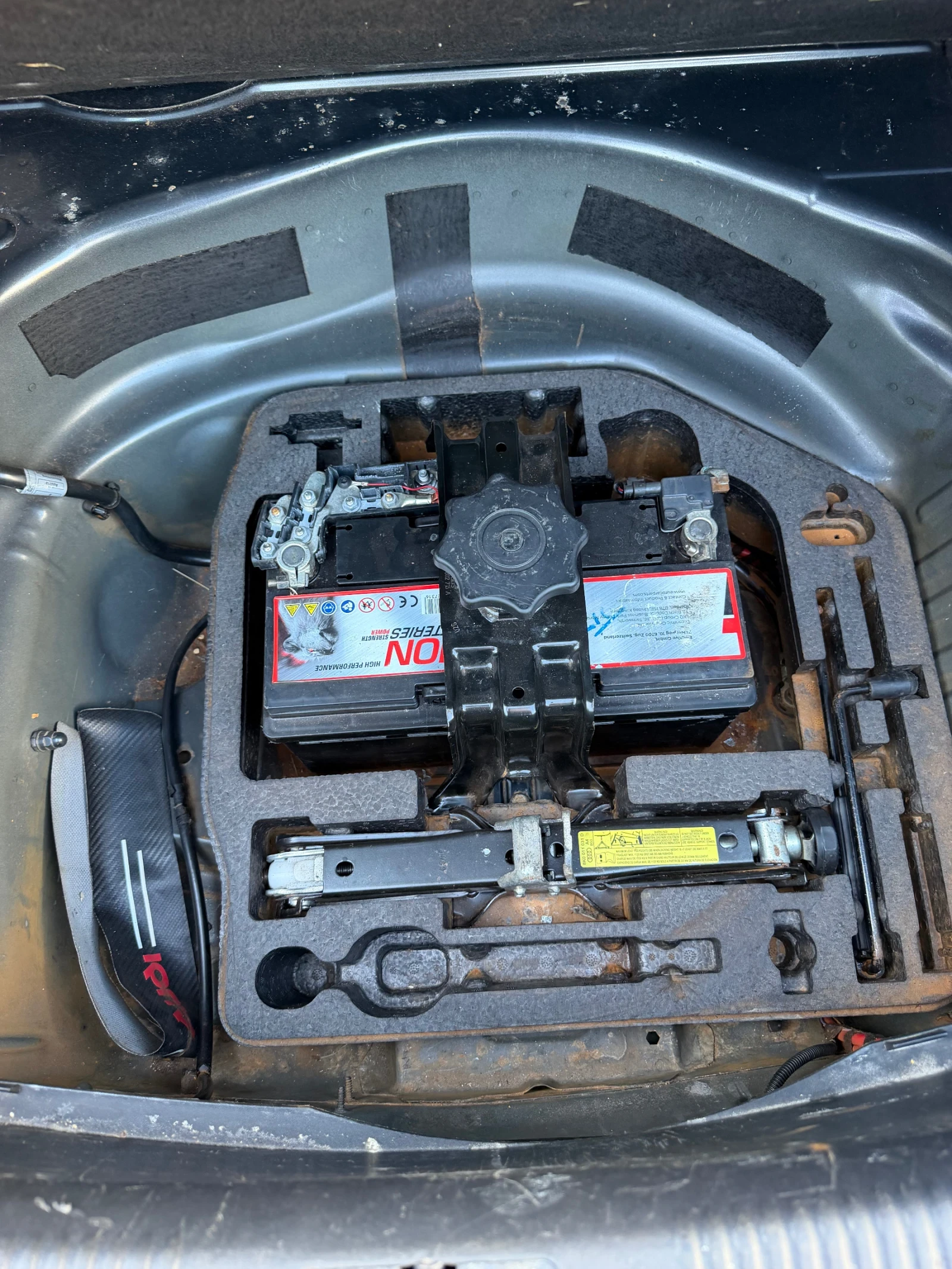 Audi A5 2.0tdi, снимка 11 - Автомобили и джипове - 55838645