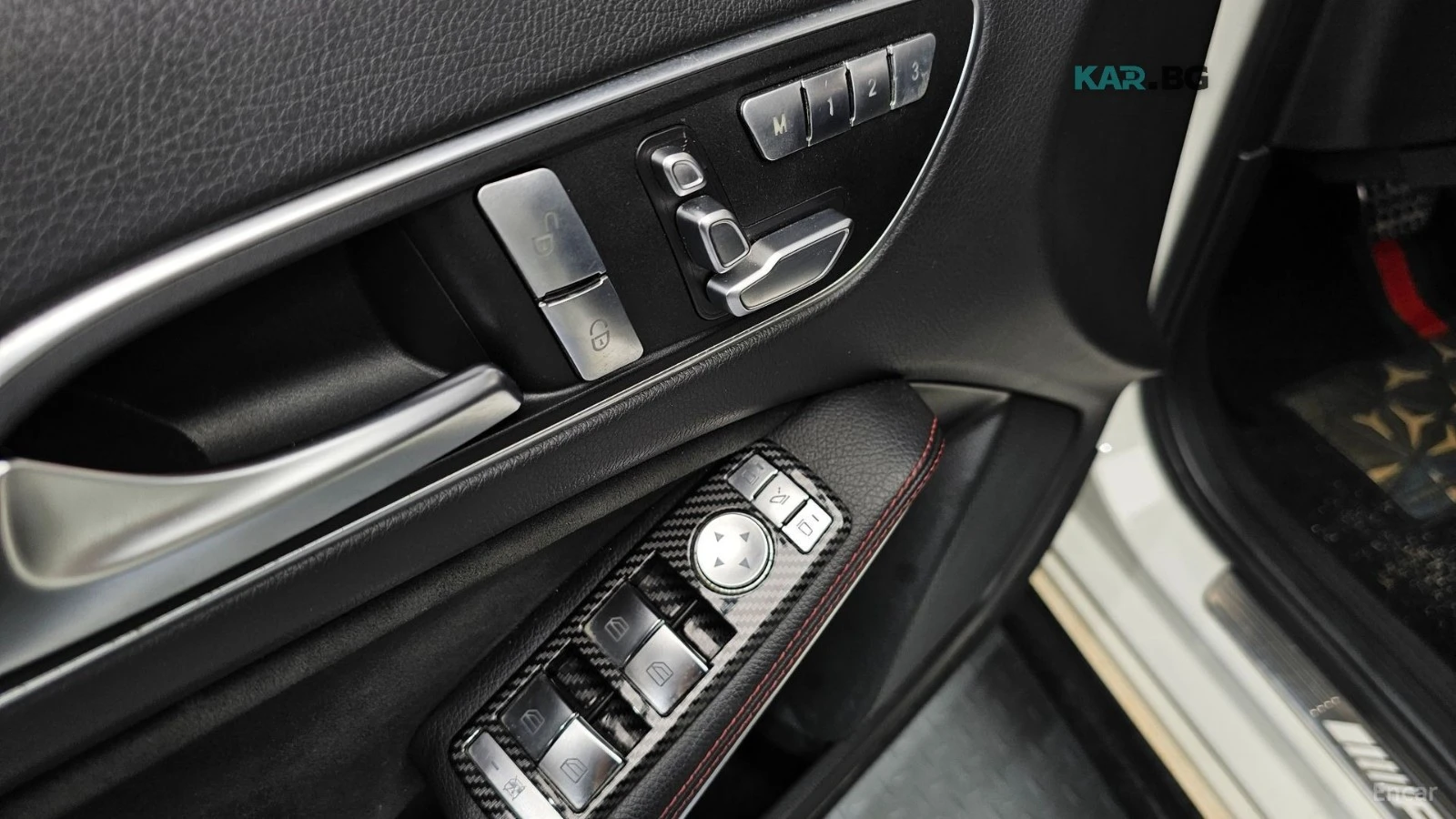 Mercedes-Benz A45 AMG 4MATIC* КОЖА* ПОДГРЕВ* ПАНОРАМА* КАМЕРА* NAVI* , снимка 16 - Автомобили и джипове - 55898604