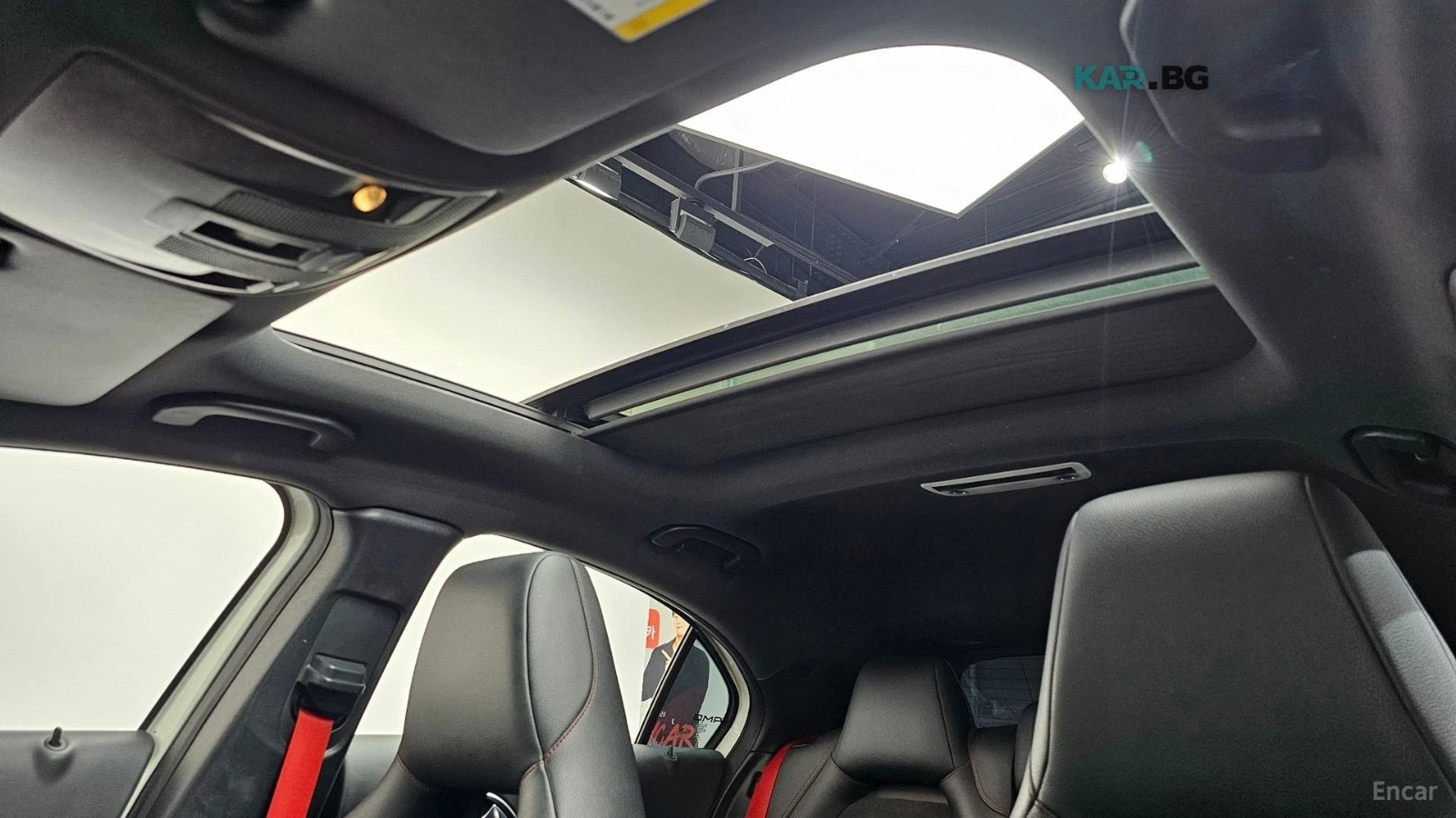 Mercedes-Benz A45 AMG 4MATIC* КОЖА* ПОДГРЕВ* ПАНОРАМА* КАМЕРА* NAVI* , снимка 17 - Автомобили и джипове - 55898604