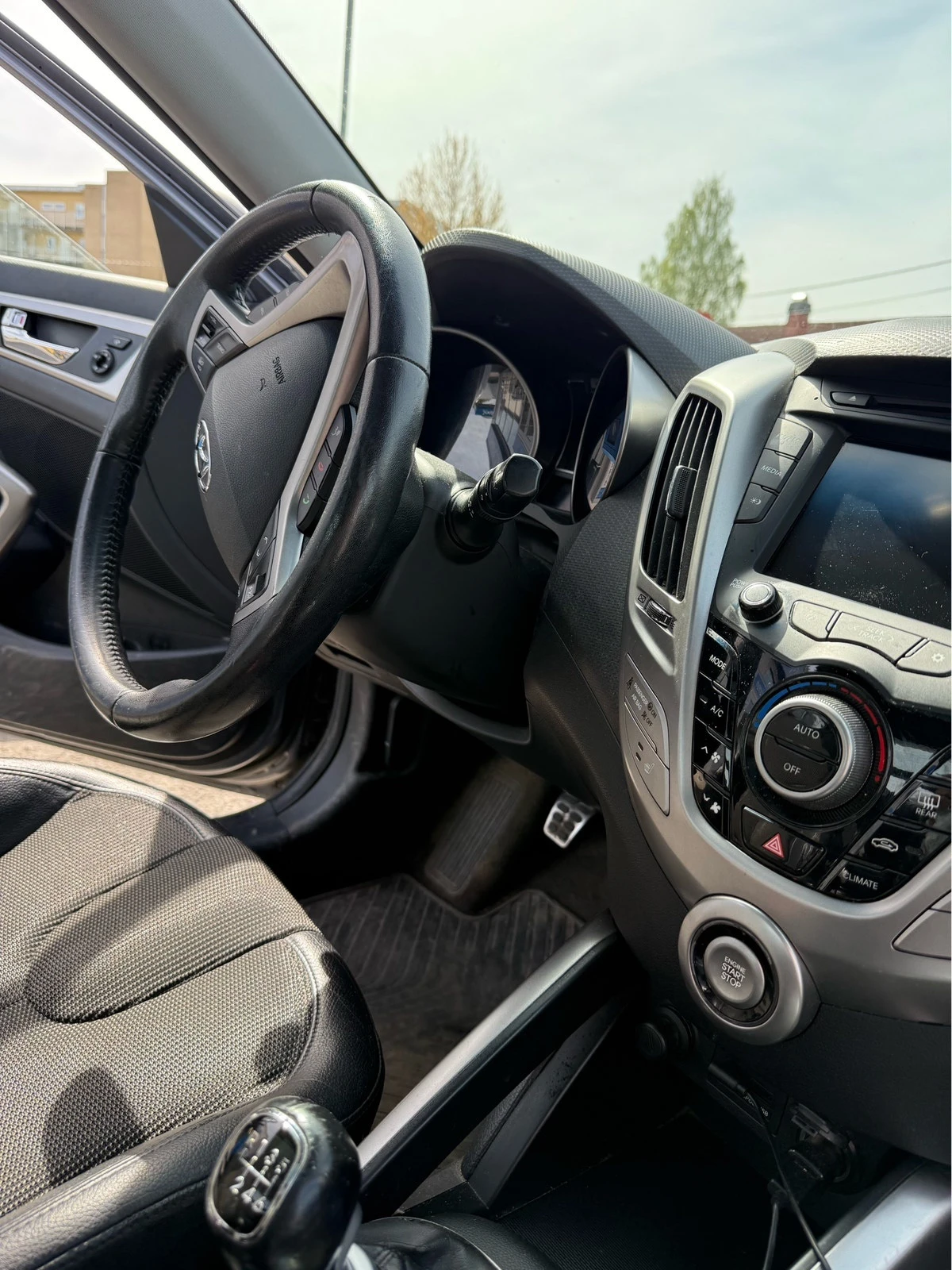 Hyundai Veloster  1.6 GDi Tech Pack, снимка 5 - Автомобили и джипове - 56140631