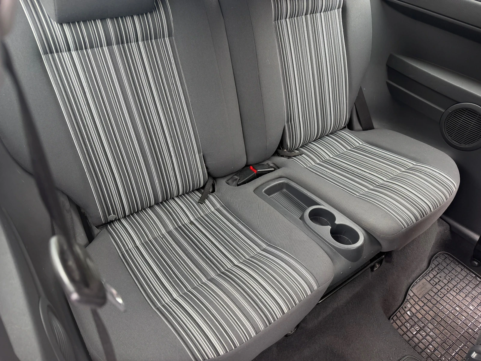 VW Fox 1.2* REALNI KM* , снимка 11 - Автомобили и джипове - 56270365