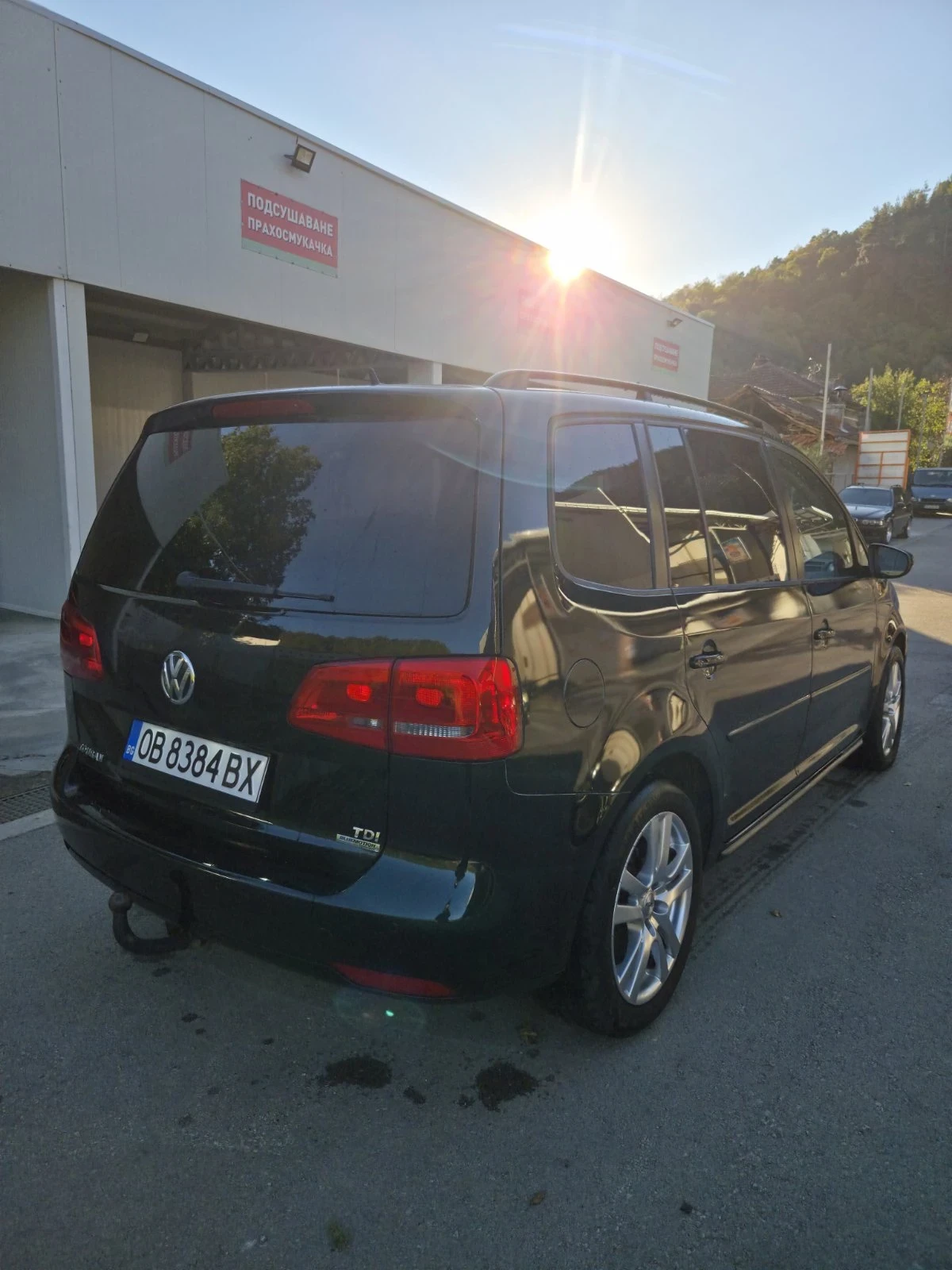 VW Touran, снимка 6 - Автомобили и джипове - 56406576