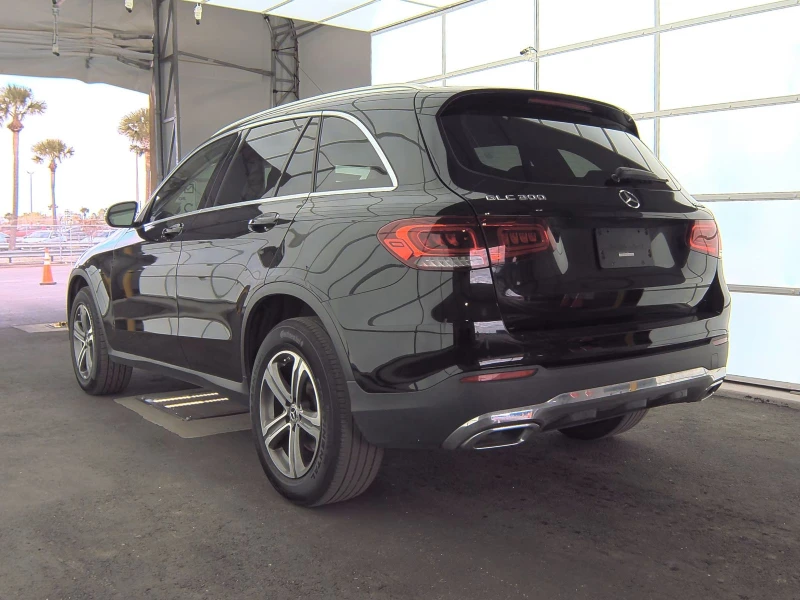 Mercedes-Benz GLC 300 4MATIC/LANE ASSIST/KEYLESS/ПОДГРЕВ/КАМЕРА , снимка 8 - Автомобили и джипове - 49244308