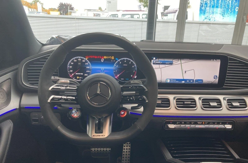Mercedes-Benz GLS 63 AMG /4-MATIC/FACELIFT/BURM/PANO/ACTIVE RIDE/HEAD UP/TV, снимка 10 - Автомобили и джипове - 52049722