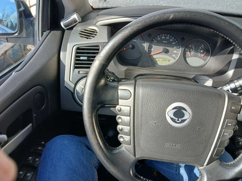 SsangYong Kyron Mx200 XDi, снимка 9 - Автомобили и джипове - 53072795