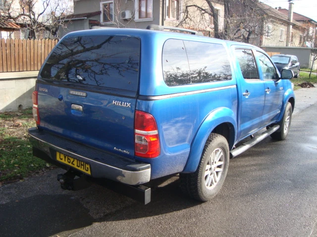 Toyota Hilux 3.0D-4D, снимка 5 - Автомобили и джипове - 53048447