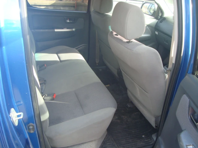 Toyota Hilux 3.0D-4D, снимка 9 - Автомобили и джипове - 53048447