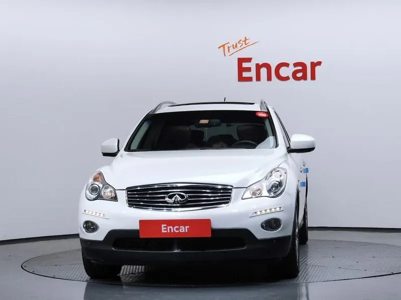 Infiniti QX50 3.7 AWD, снимка 3 - Автомобили и джипове - 55705219