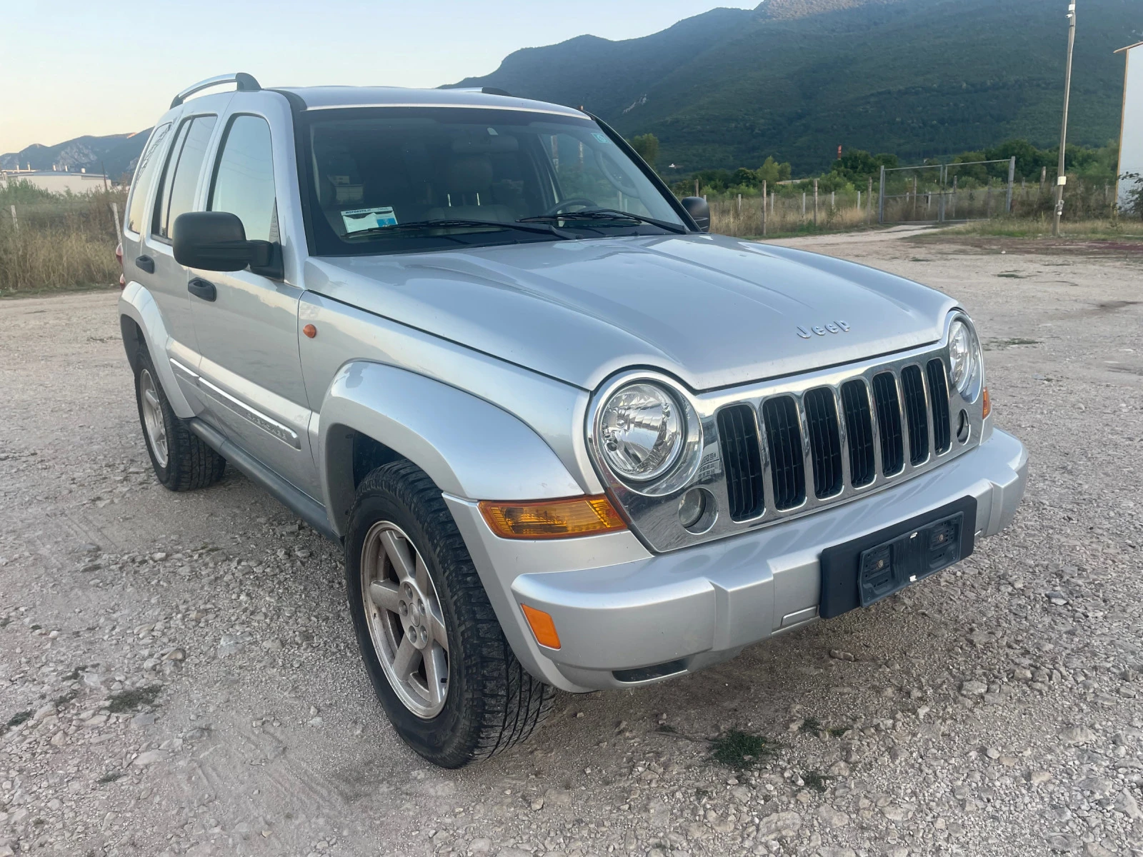 Jeep Cherokee 2.8TDI-ITALIA - изображение 3