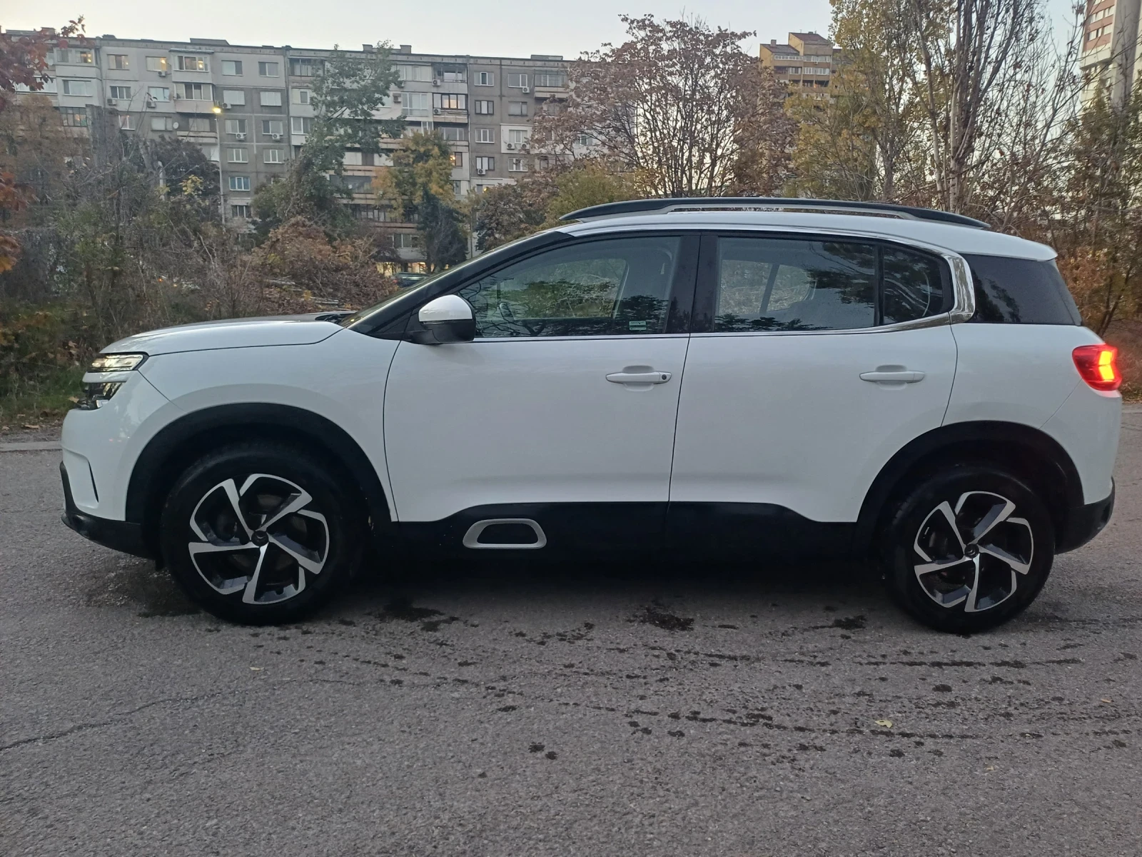 Citroen C5 Aircross 1.5 Blue HDI - изображение 9